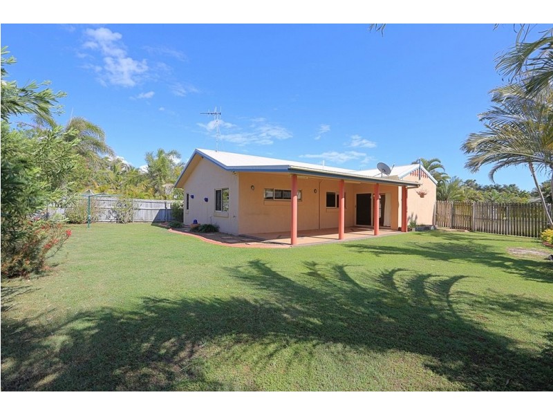8 Coral Court, Bargara QLD 4670