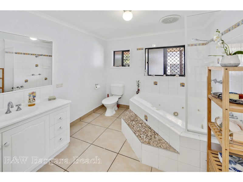 16 Dooley Street, Bargara QLD 4670