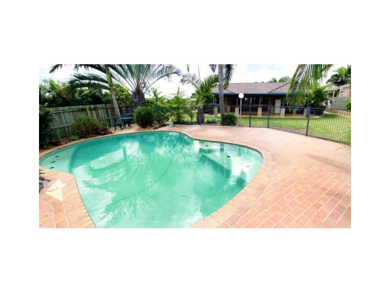 8 Forbes Court, Avoca QLD 4670