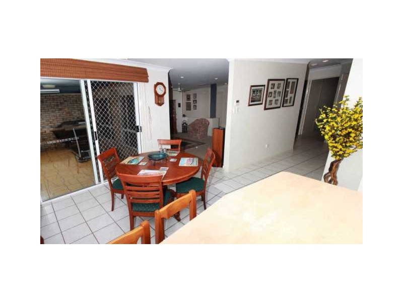 8 Forbes Court, Avoca QLD 4670