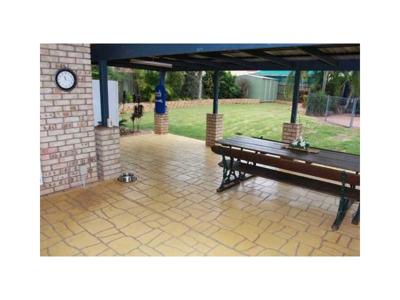 8 Forbes Court, Avoca QLD 4670