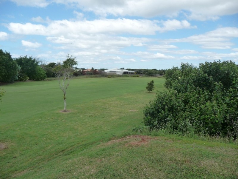 House 11, 5 Robert John Circuit, Coral Cove QLD 4670