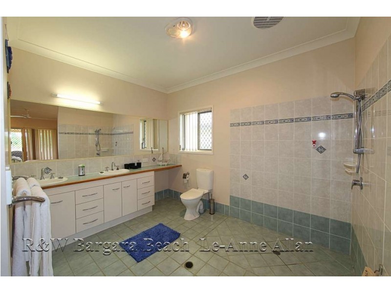 House 11, 5 Robert John Circuit, Coral Cove QLD 4670