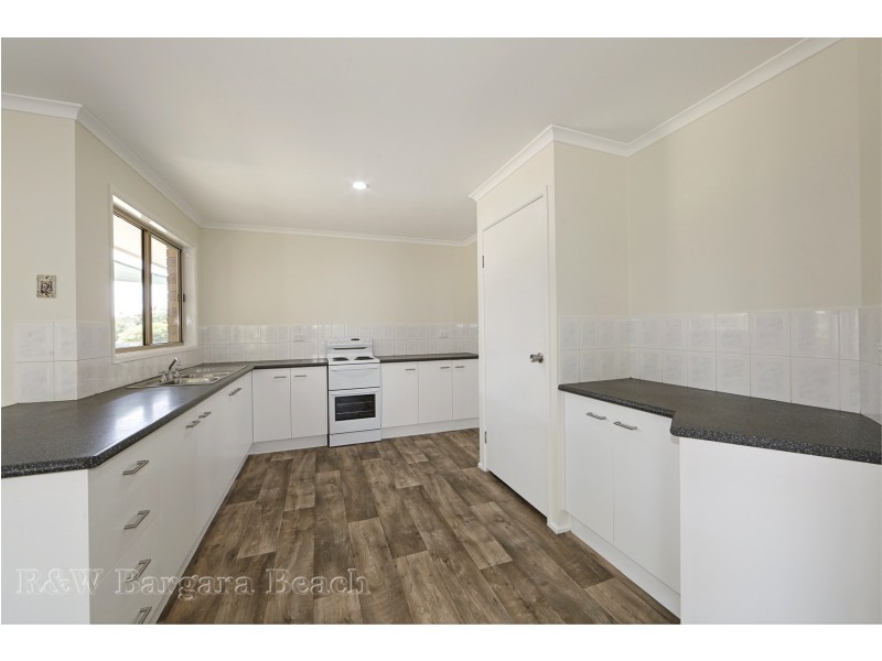 8 Shoreline Crescent, Bargara QLD 4670
