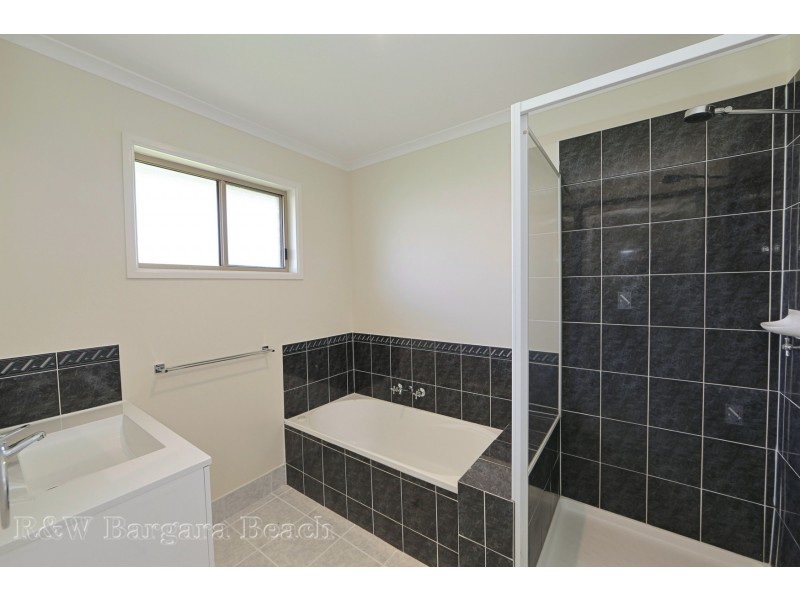 8 Shoreline Crescent, Bargara QLD 4670