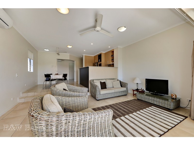 7/56 Holland Street, Bargara QLD 4670