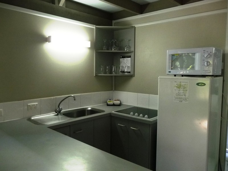 Unit 2 Kellys Beach Resort,10 Trevors Road, Bargara QLD 4670