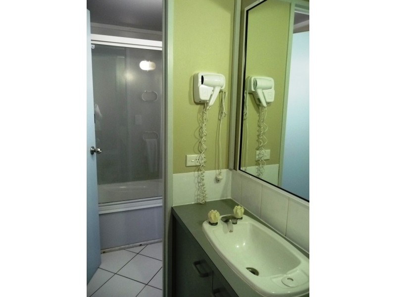 Unit 2 Kellys Beach Resort,10 Trevors Road, Bargara QLD 4670