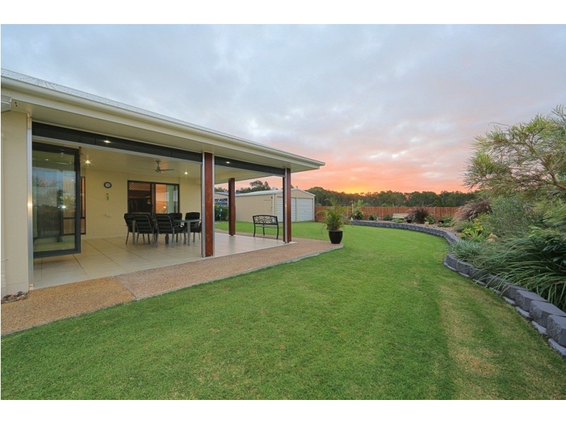 16 Bisdee Street, Coral Cove QLD 4670