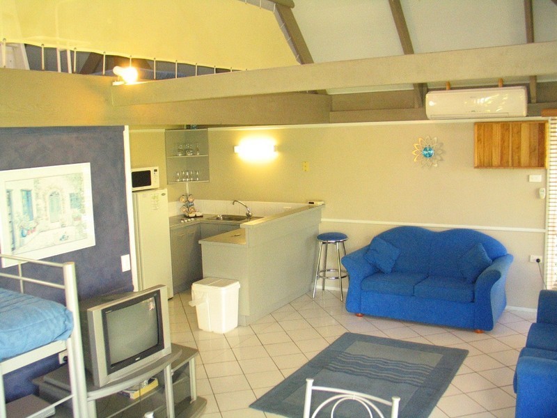 Unit 13 Kellys Beach Resort, 10 Trevors Road, Bargara QLD 4670