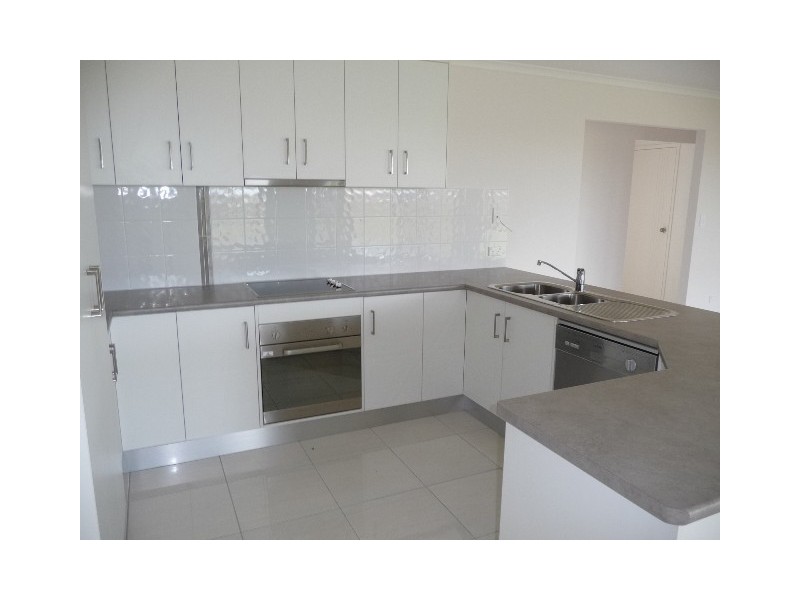 118 Fairway Drive, Bargara QLD 4670