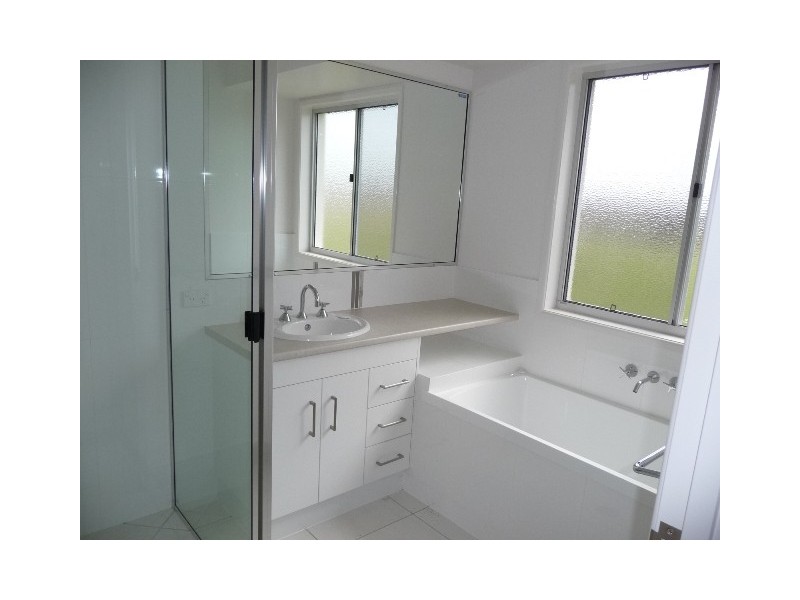 118 Fairway Drive, Bargara QLD 4670