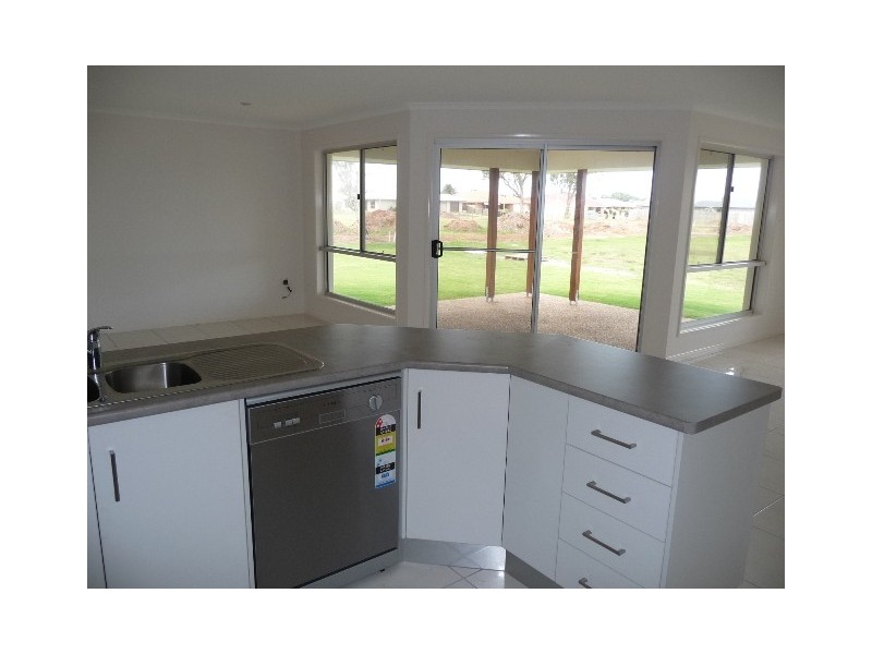 118 Fairway Drive, Bargara QLD 4670