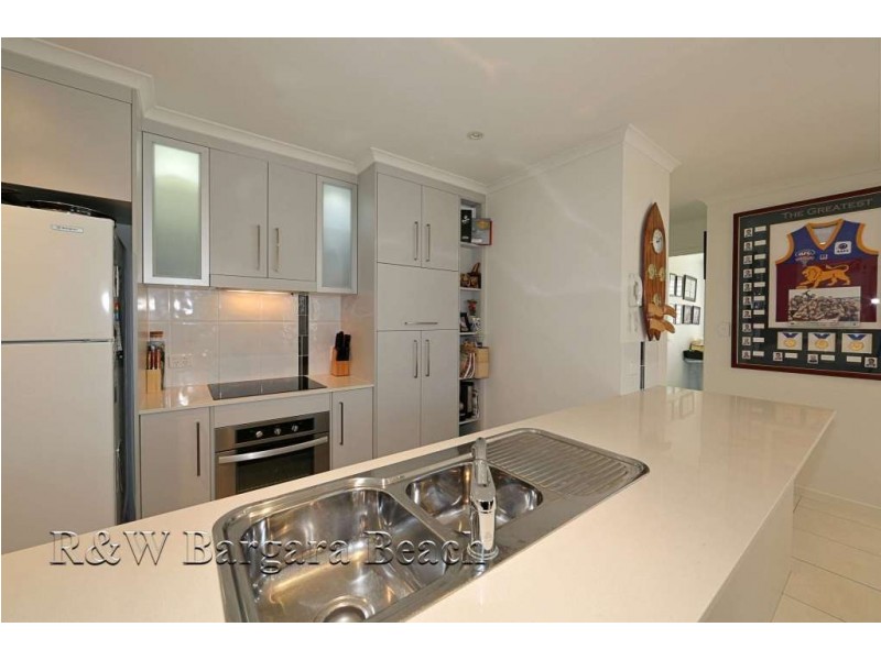 2/6 McDougall Street, Bargara QLD 4670