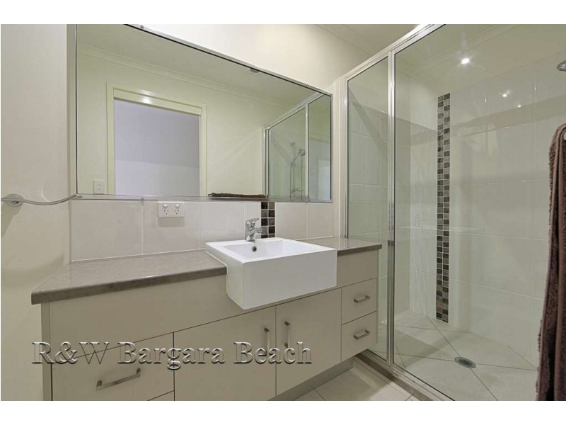 2/6 McDougall Street, Bargara QLD 4670