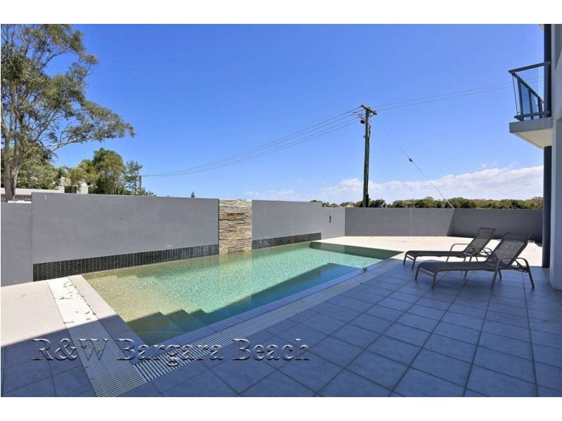 2/6 McDougall Street, Bargara QLD 4670