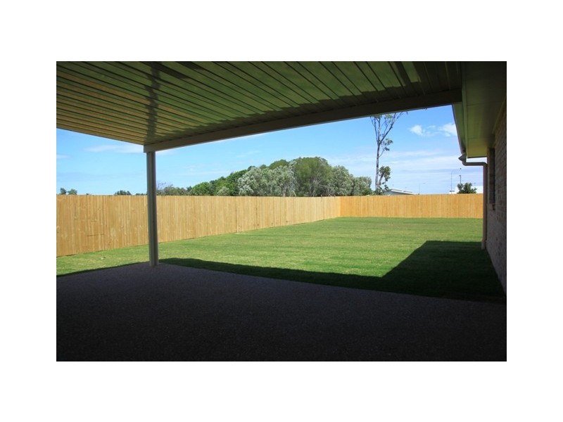 137 Fairway Drive, Bargara QLD 4670