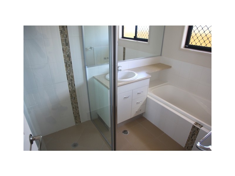 137 Fairway Drive, Bargara QLD 4670