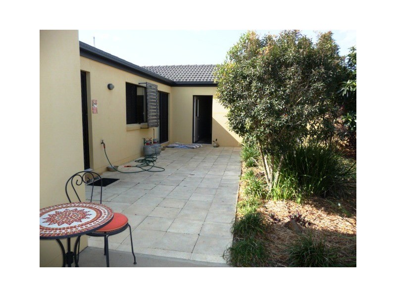 13 Belmonte Drive, Coral Cove QLD 4670
