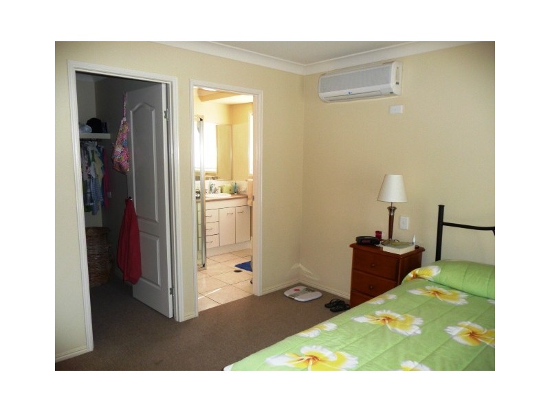 13 Belmonte Drive, Coral Cove QLD 4670
