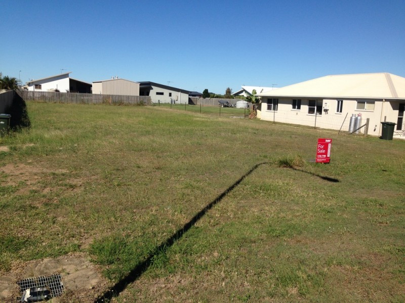 43 Powers Street, Burnett Heads QLD 4670