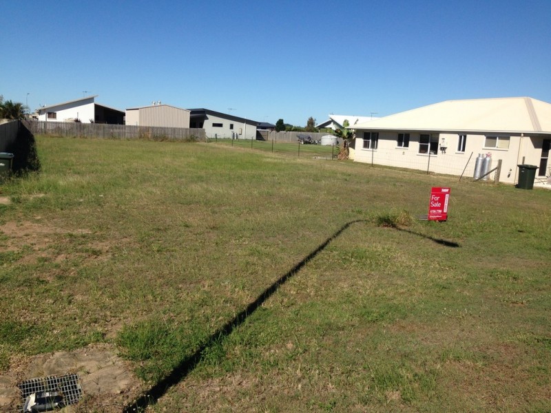 43 Powers Street, Burnett Heads QLD 4670