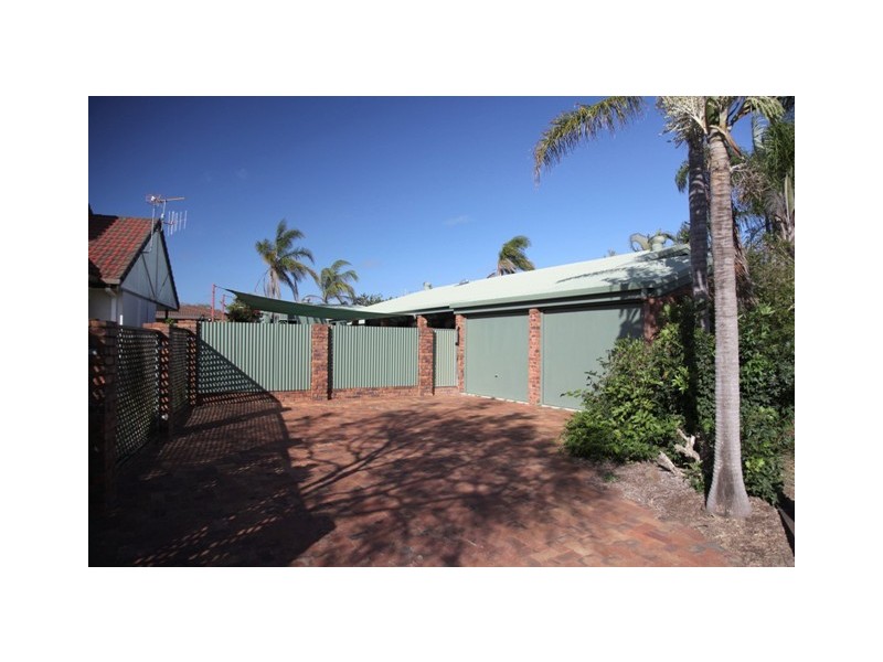 1 Nicklaus Place, Bargara QLD 4670