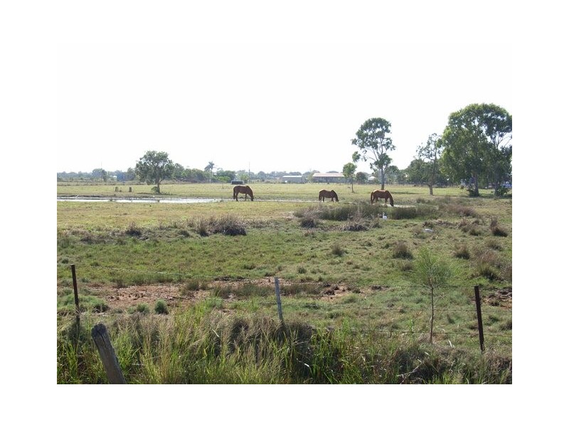 44 Hermans Road, Burnett Heads QLD 4670