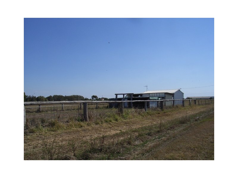 44 Hermans Road, Burnett Heads QLD 4670