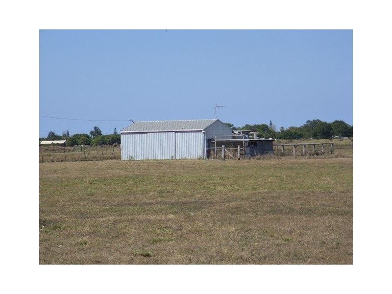 44 Hermans Road, Burnett Heads QLD 4670
