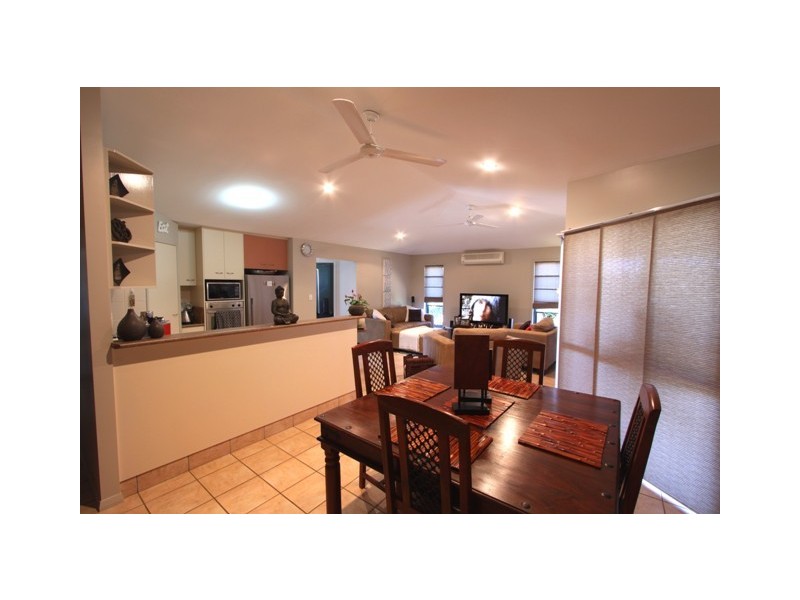 House 18, 5 Robert John Cct, Coral Cove QLD 4670