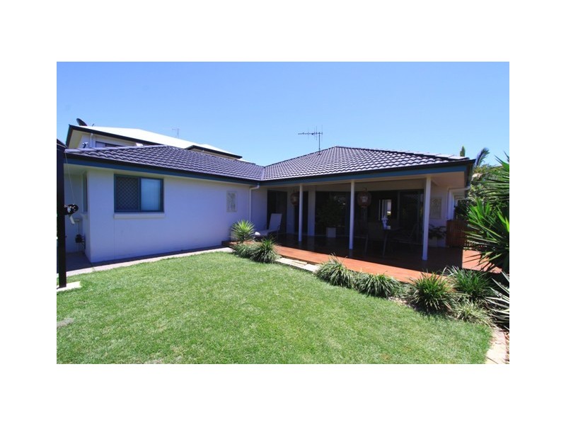 House 18, 5 Robert John Cct, Coral Cove QLD 4670