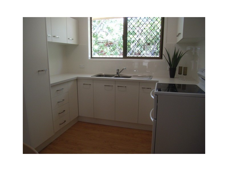 3/50 Holland Street, Bargara QLD 4670