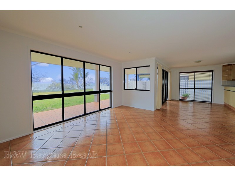 3 Chantelle Circuit, Coral Cove QLD 4670