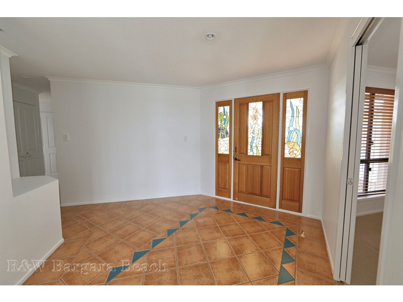 3 Chantelle Circuit, Coral Cove QLD 4670