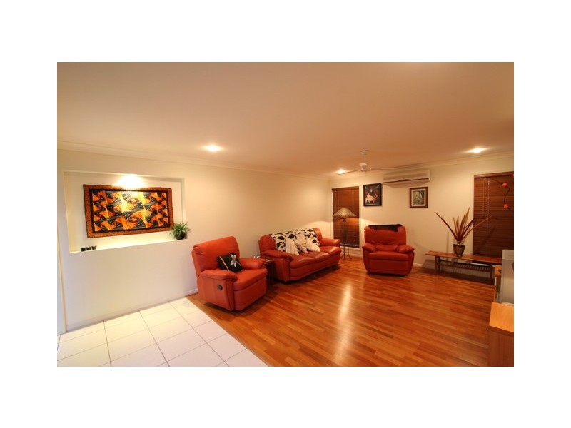 211 Barolin Esplande, Coral Cove QLD 4670