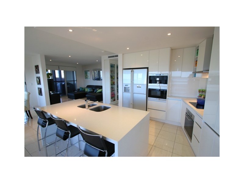 Unit 2 The View, 33 Esplanade, Bargara QLD 4670