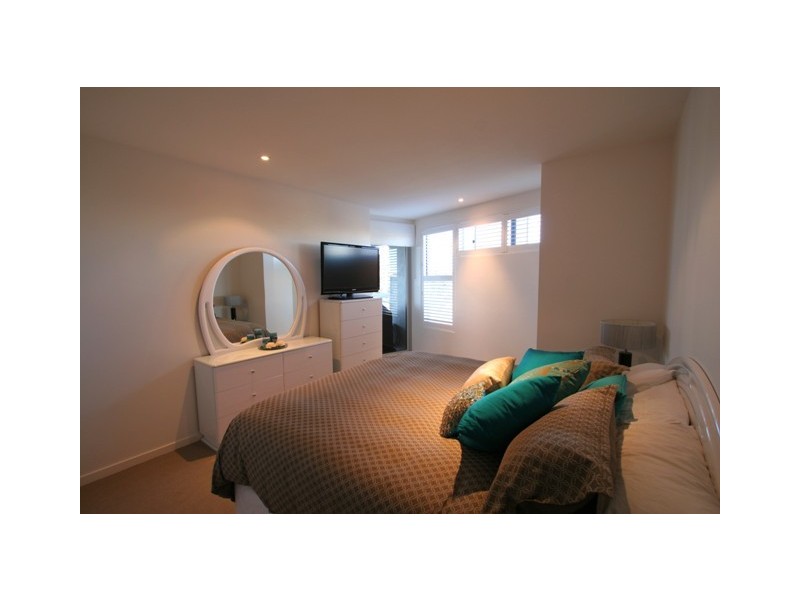 Unit 2 The View, 33 Esplanade, Bargara QLD 4670