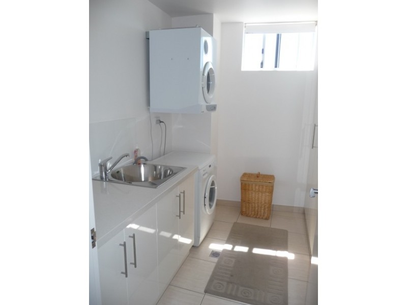 Apartment 3, The View, 33 Esplanade, Bargara QLD 4670