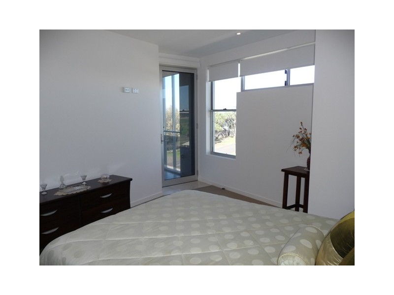 Apartment 3, The View, 33 Esplanade, Bargara QLD 4670