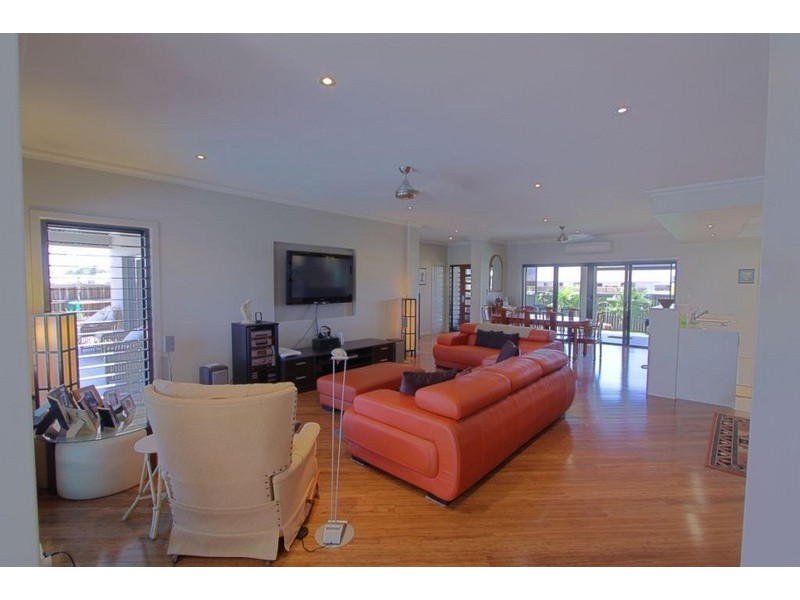 19 Trinity Close, Bargara QLD 4670