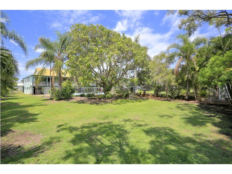 11 Tanner Street, Bargara QLD 4670