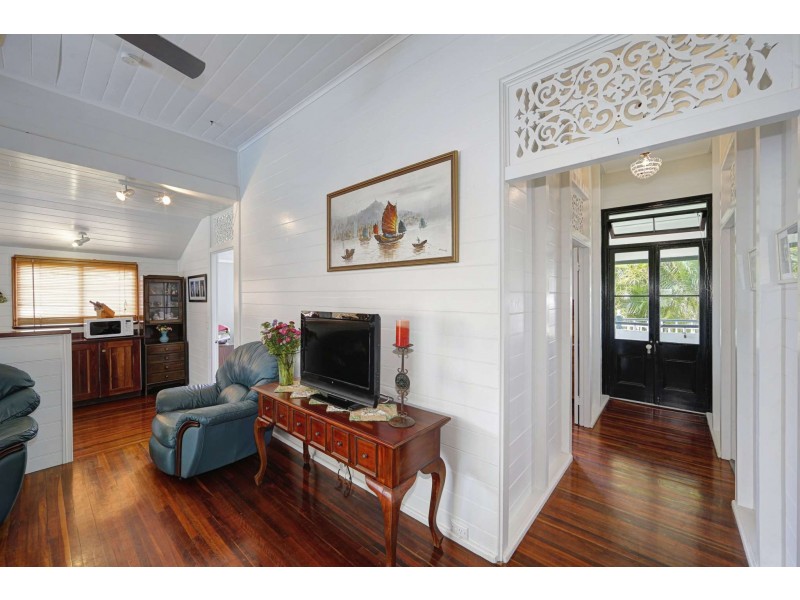 11 Tanner Street, Bargara QLD 4670