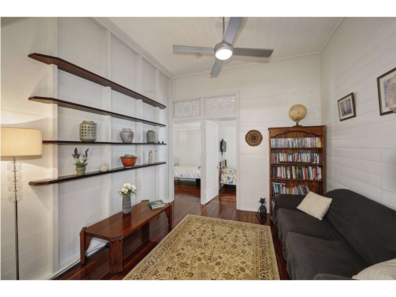 11 Tanner Street, Bargara QLD 4670