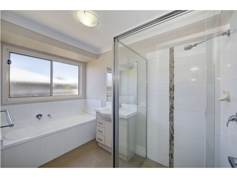 4 Firefly Street, Bargara QLD 4670