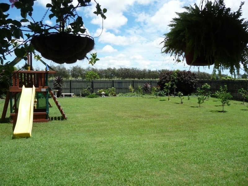 239 Barolin Esplanade, Coral Cove QLD 4670