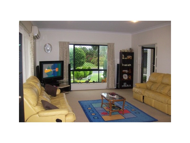 239 Barolin Esplanade, Coral Cove QLD 4670