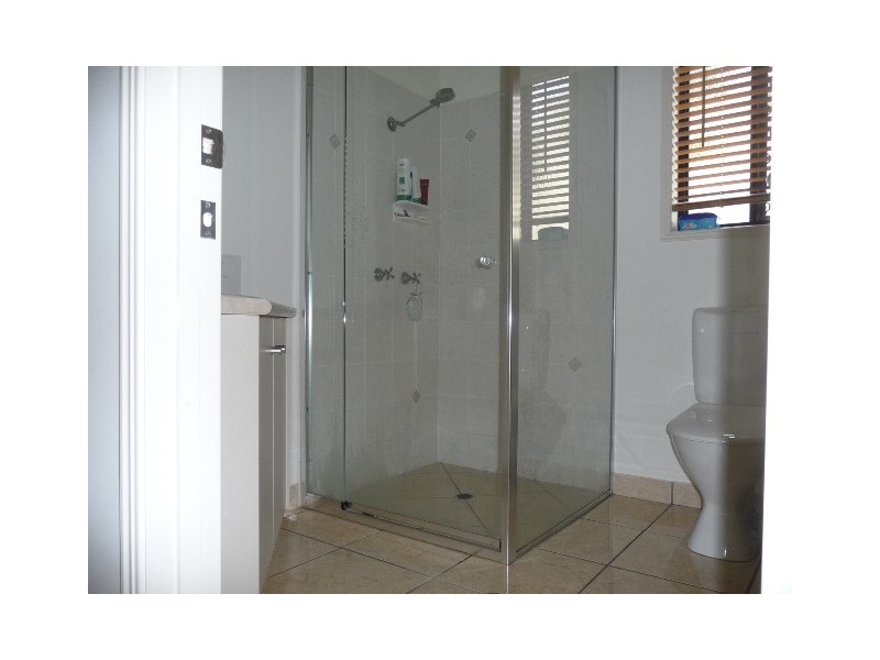 239 Barolin Esplanade, Coral Cove QLD 4670