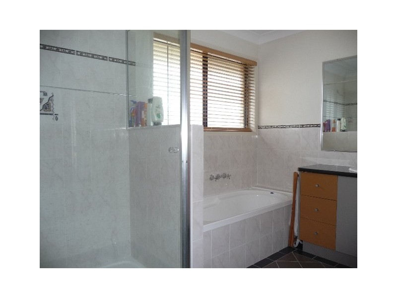 239 Barolin Esplanade, Coral Cove QLD 4670