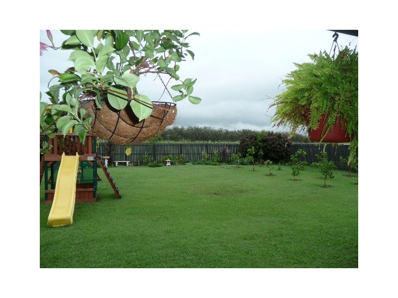 239 Barolin Esplanade, Coral Cove QLD 4670